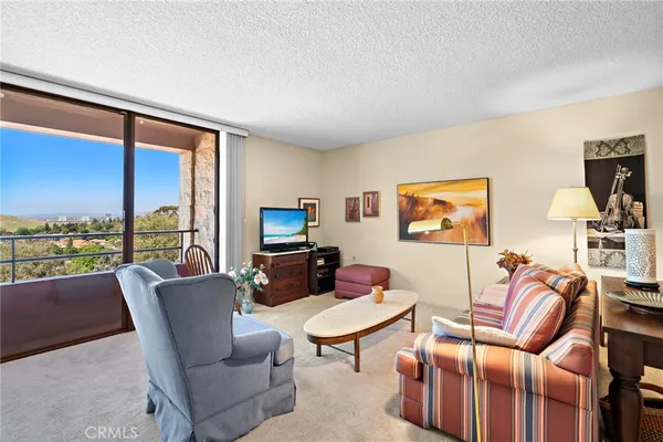 $130,000 | 24055 Paseo Del Lago, Unit 407, Laguna Woods, CA 92637