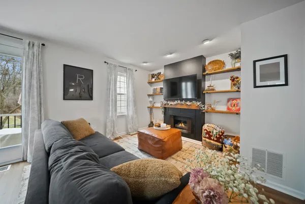 $395,000 | 9 A Sundown Drive, Derry, NH 03038