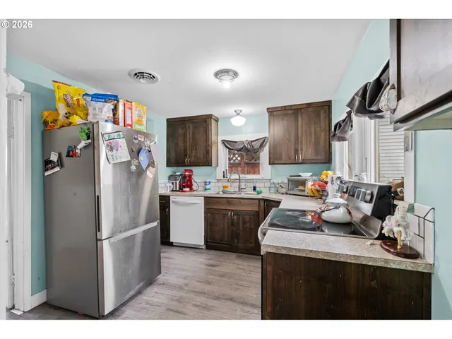 $195,000 | 110 North Gilmore Street, Heppner, OR 97836