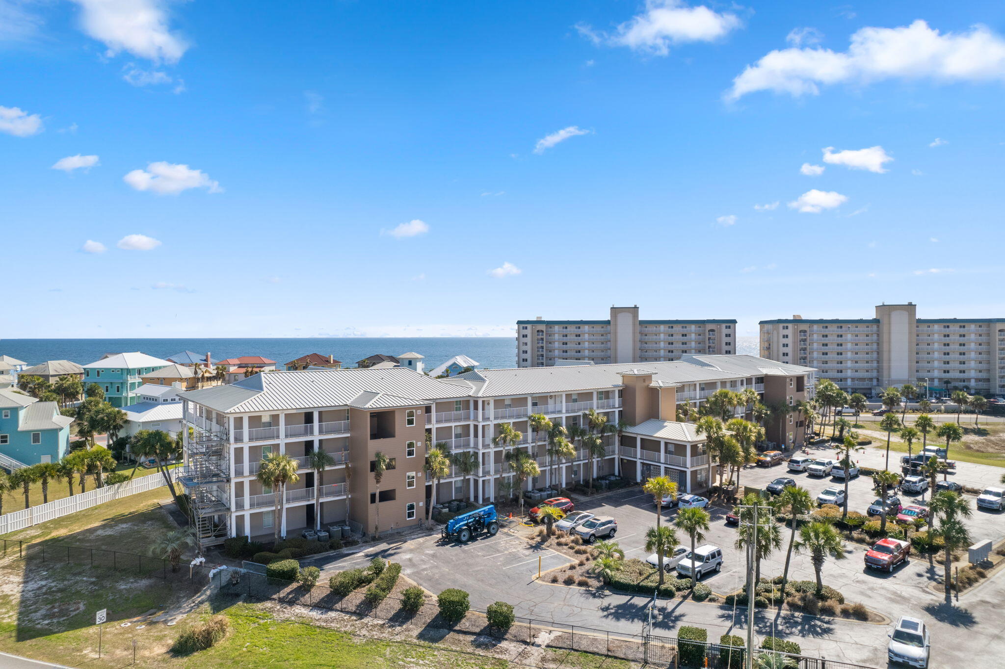 2-web-or-mls-13351-johnson-beach-rd-103e