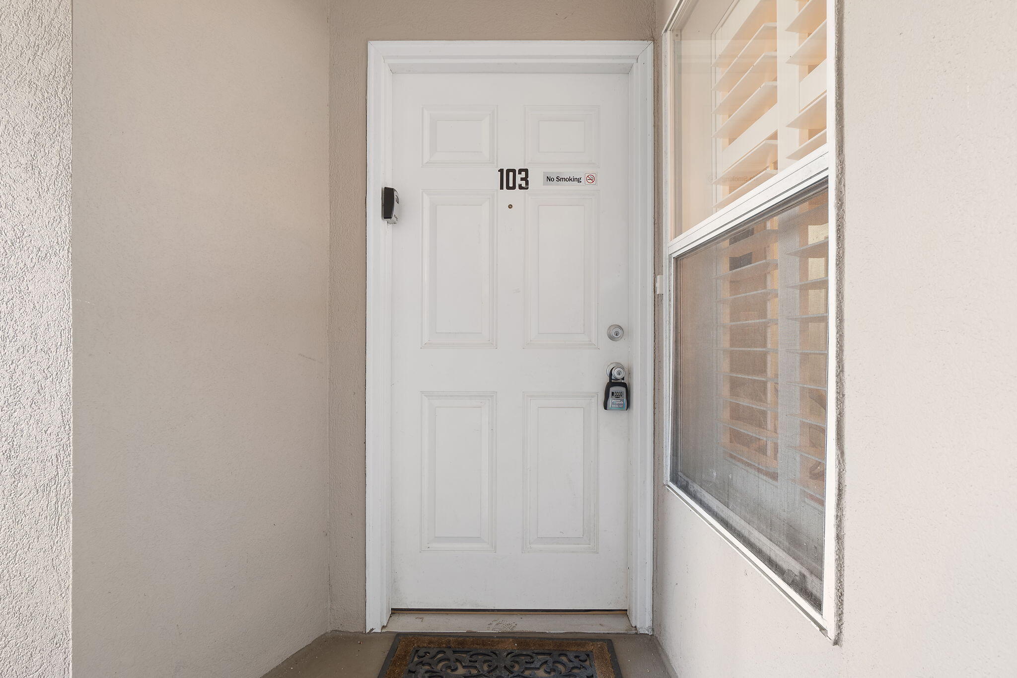 4-web-or-mls-13351-johnson-beach-rd-103e
