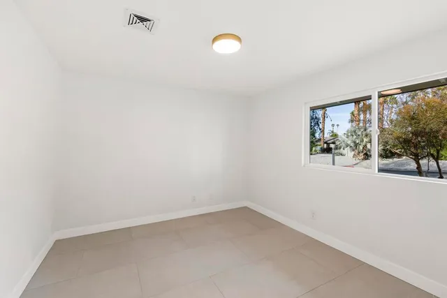 $1,199,000 | 1111 South San Joaquin Drive, Palm Springs, CA 92264