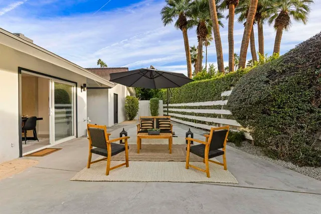 $1,199,000 | 1111 South San Joaquin Drive, Palm Springs, CA 92264