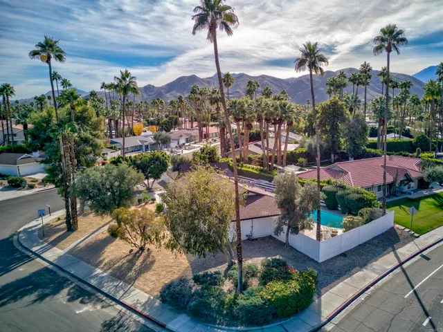$1,199,000 | 1111 South San Joaquin Drive, Palm Springs, CA 92264