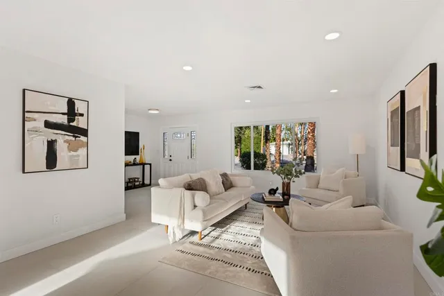 $1,199,000 | 1111 South San Joaquin Drive, Palm Springs, CA 92264
