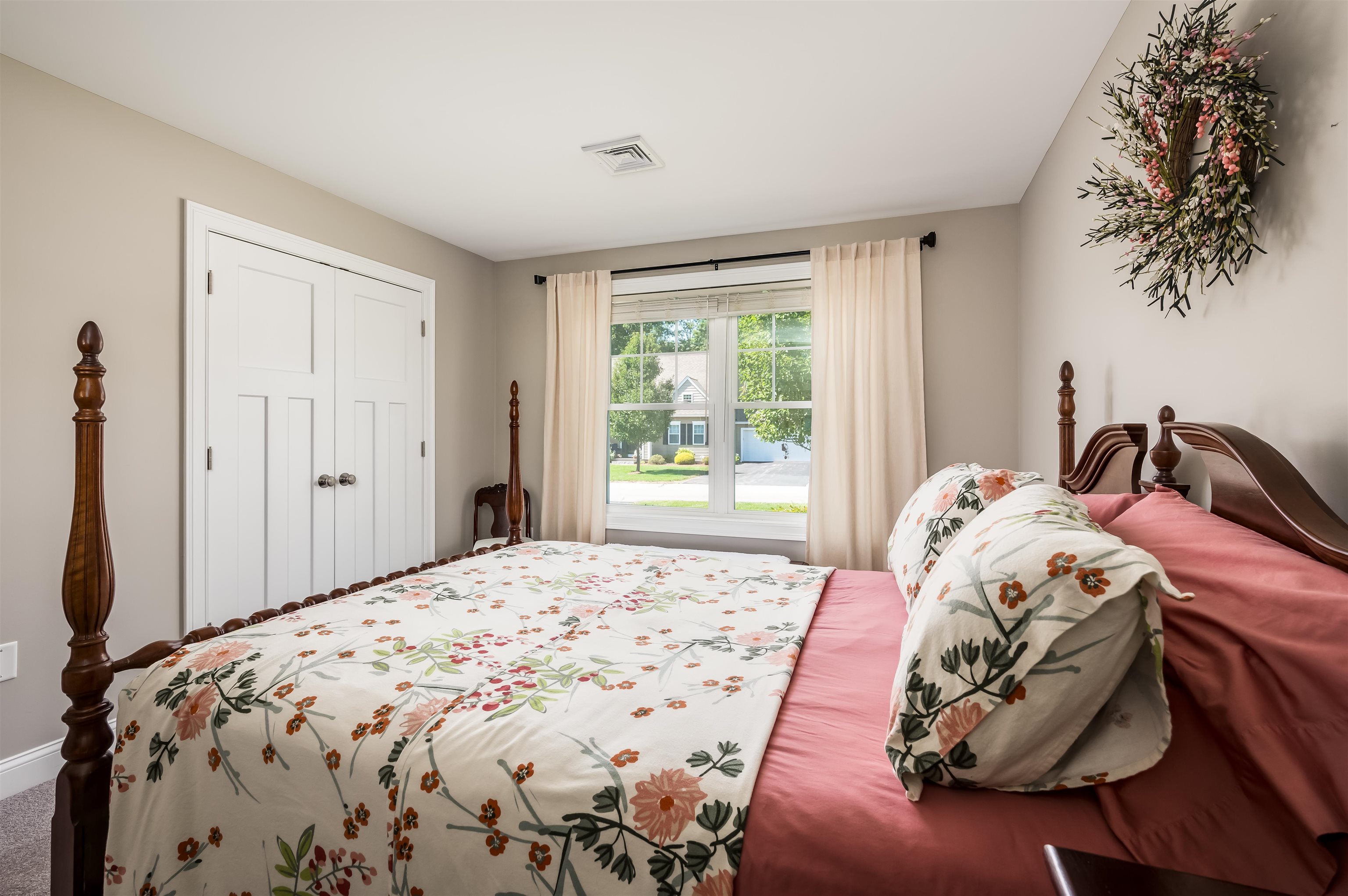 237 Villager Road Chester, NH 03036 - Photo 23 of 42