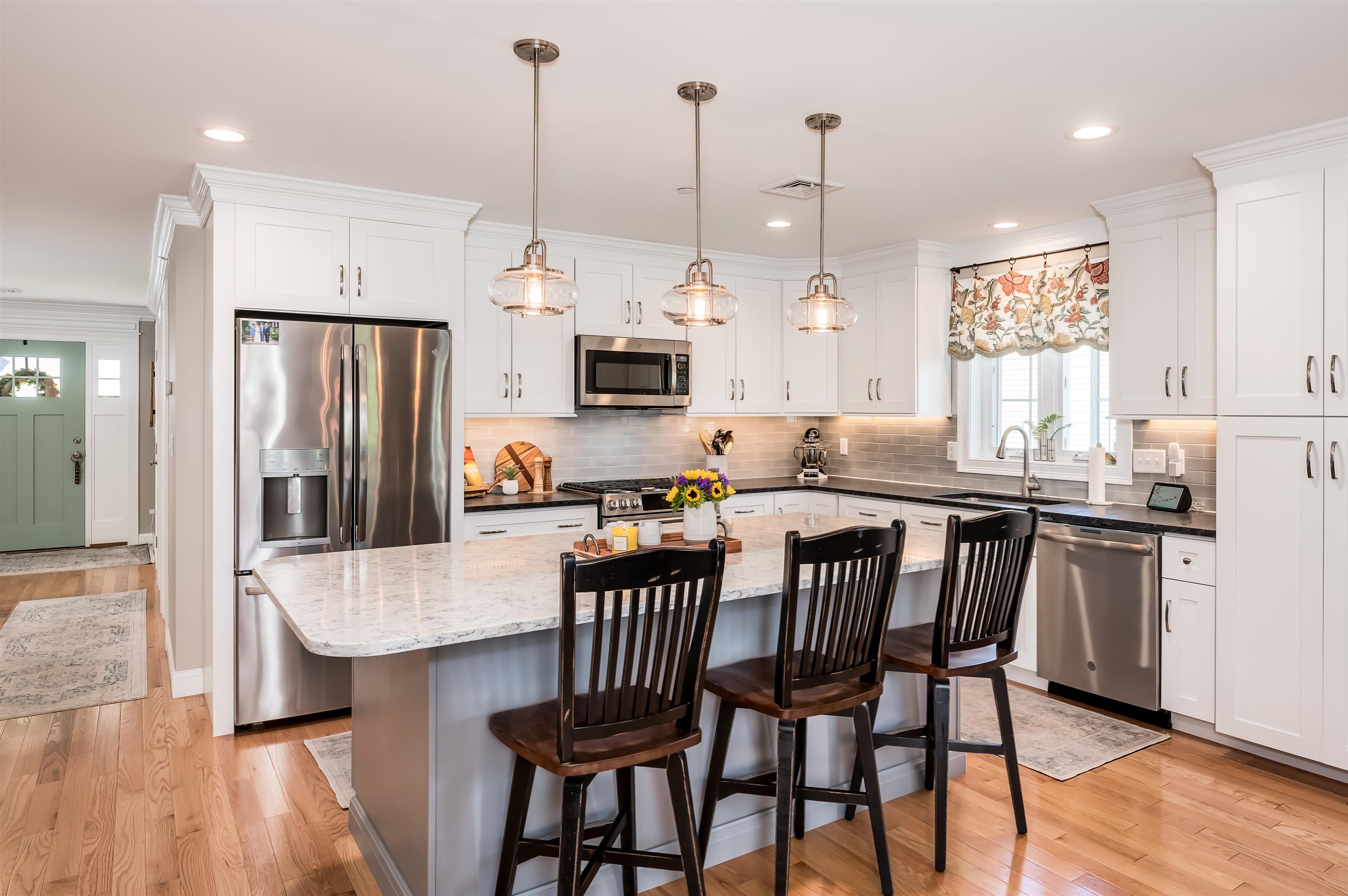 237 Villager Road Chester, NH 03036 - Photo 4 of 42