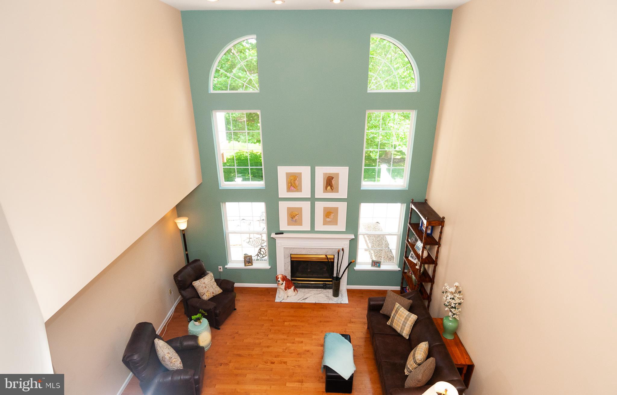 155 Coburn Road Pennington, NJ 08534 - Photo 8 of 31 Soaring ceilings