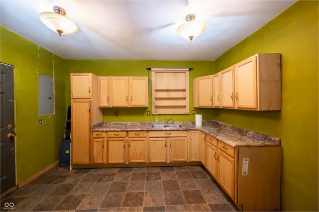 $124,000 | 1434 Winfield Avenue, Indianapolis, IN 46222