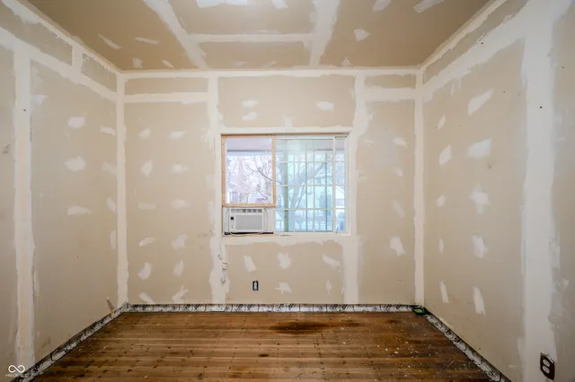 $124,000 | 1434 Winfield Avenue, Indianapolis, IN 46222