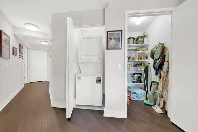 $3,800 | 545 North Dearborn Street, Unit 2011, Chicago, IL 60654