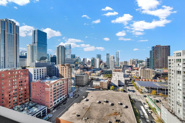 $3,800 | 545 North Dearborn Street, Unit 2011, Chicago, IL 60654
