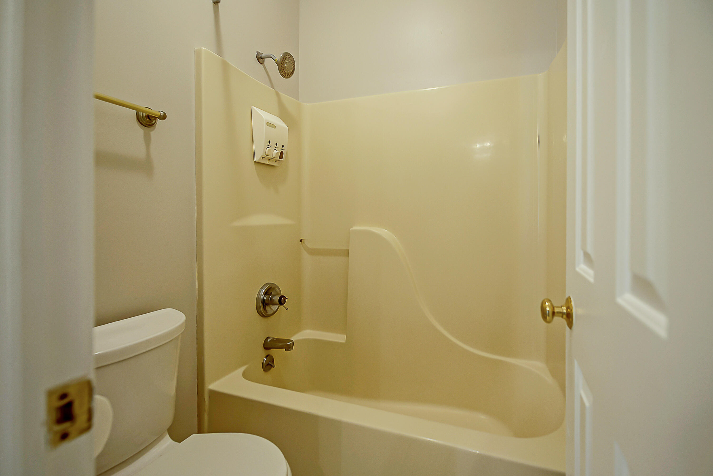 6221 Textile Road Ypsilanti, MI 48197 - Photo 41 of 69 DSC_4681-2