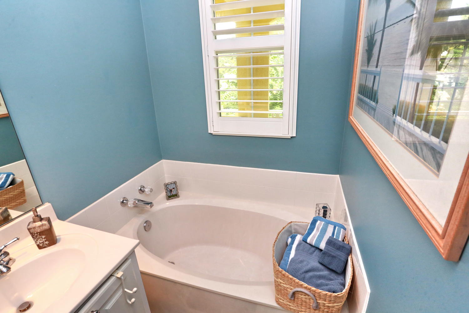 3175 East Community Drive Jupiter, FL 33458 - Photo 25 of 58 3175 E Community Dr Jupiter FL-large-026