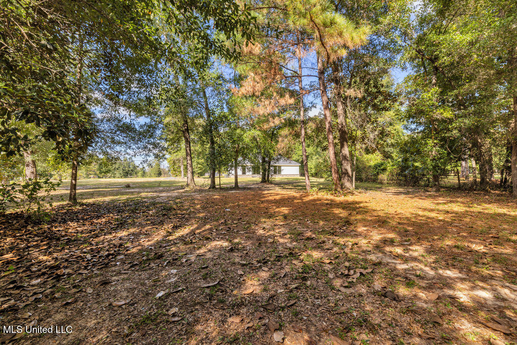 11098 Shorecrest Road Biloxi, MS 39532 - Photo 30 of 36 11098ShorecrestRd-30