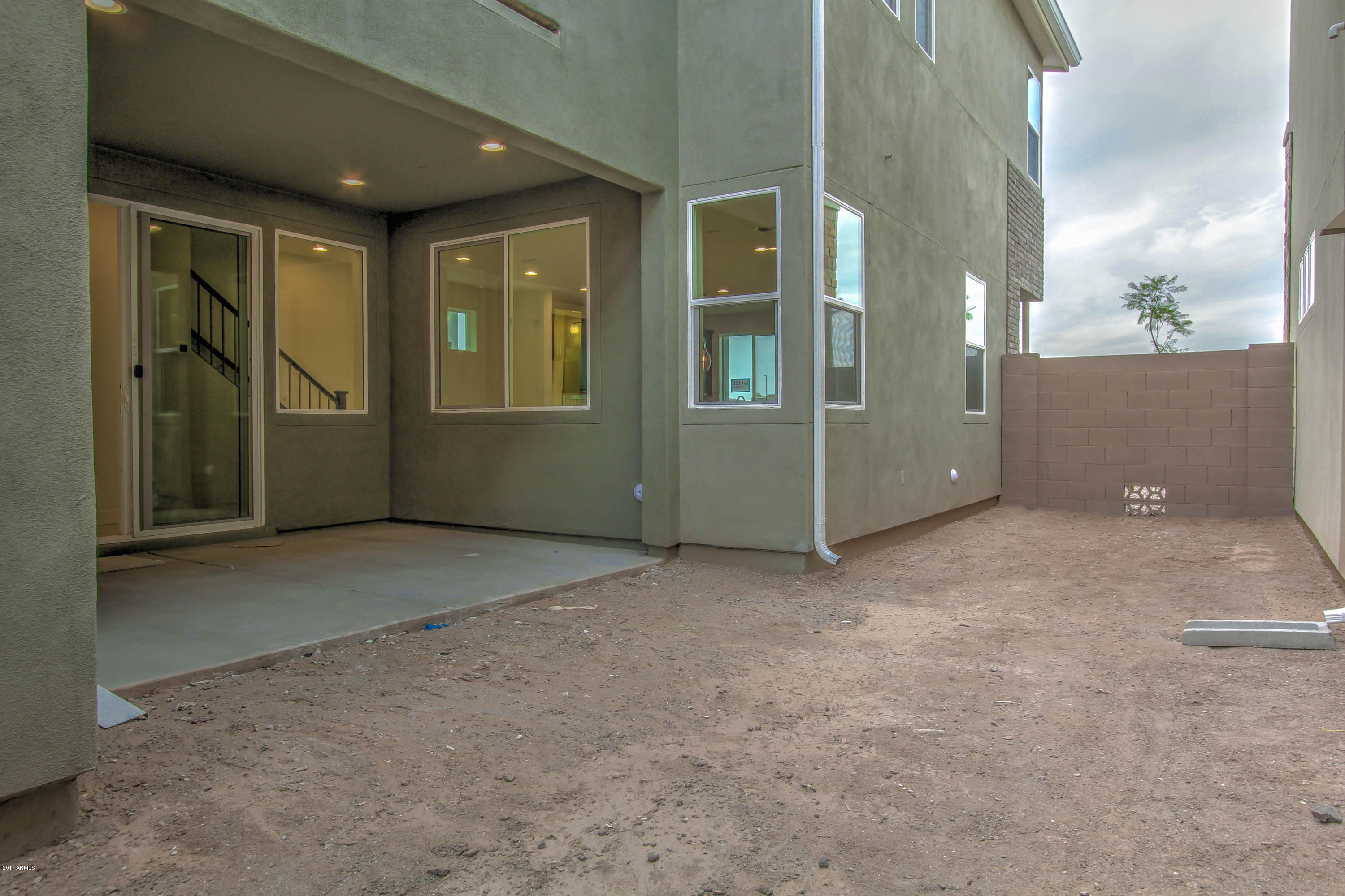 7151 West Post Road Chandler, AZ 85226 - Photo 7 of 15 007_Side Yard