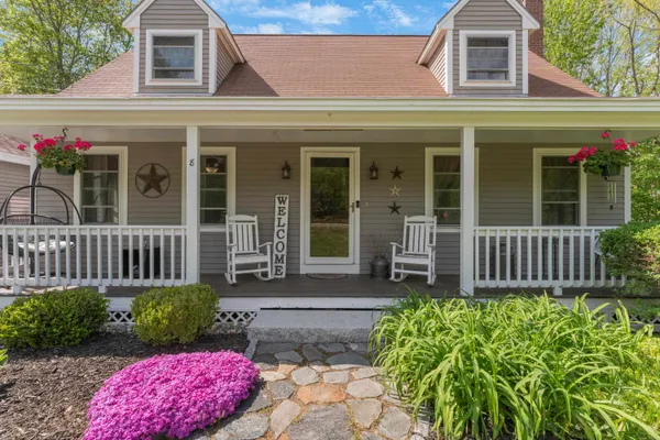 $615,000 | 8 Locke Hill Lane, Barrington, NH 03825
