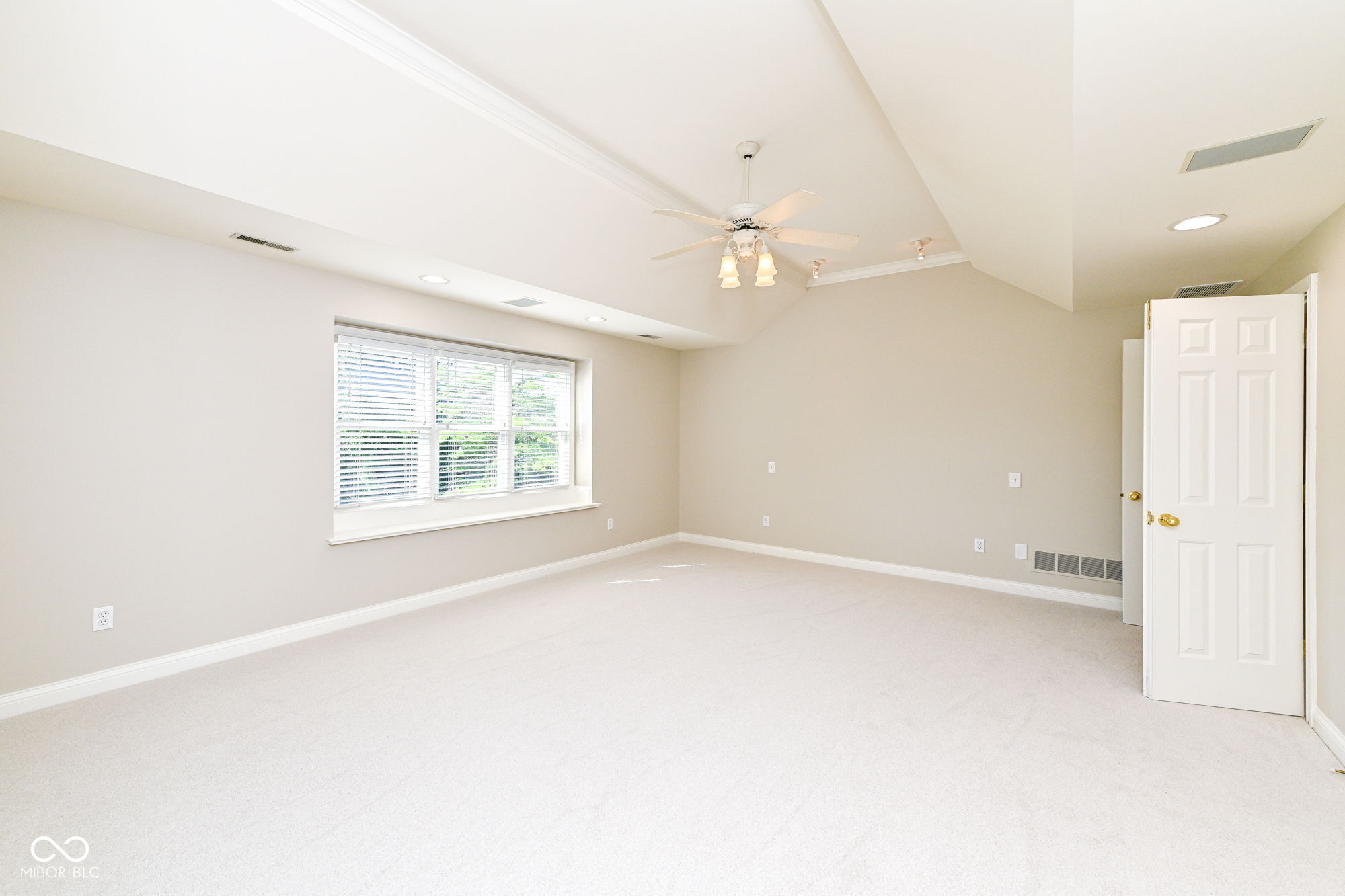 10822 Turne Grove Fishers, IN 46037 - Photo 18 of 42 Gallery Image 18
