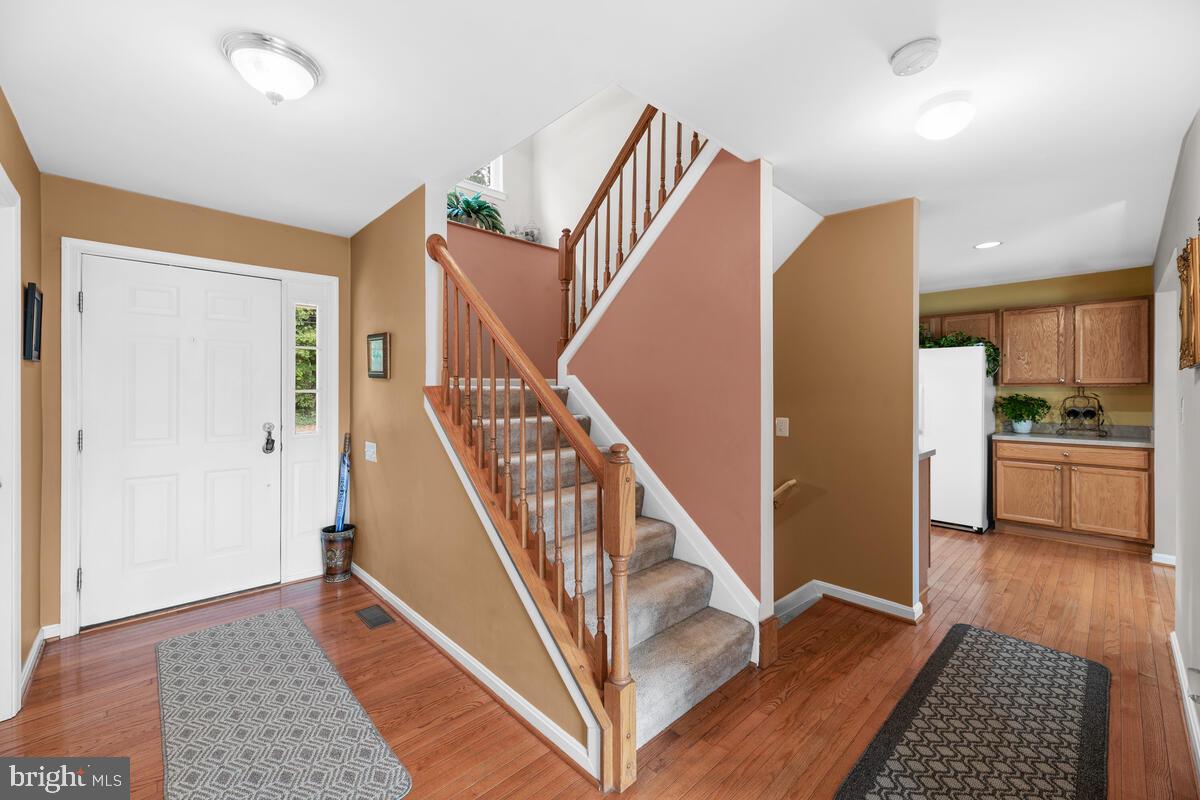 5823 Old Hunt Club Road Elkridge, MD 21075 - Photo 4 of 52 Gallery Image 4