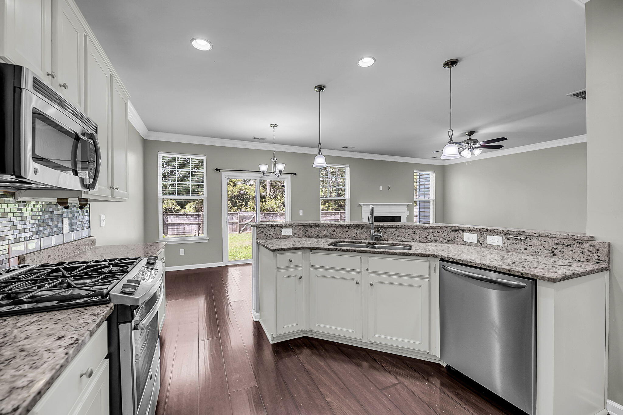 339 Spectrum Road Summerville, SC 29486 - Photo 8 of 23 CREM - 399 Spectrum-7