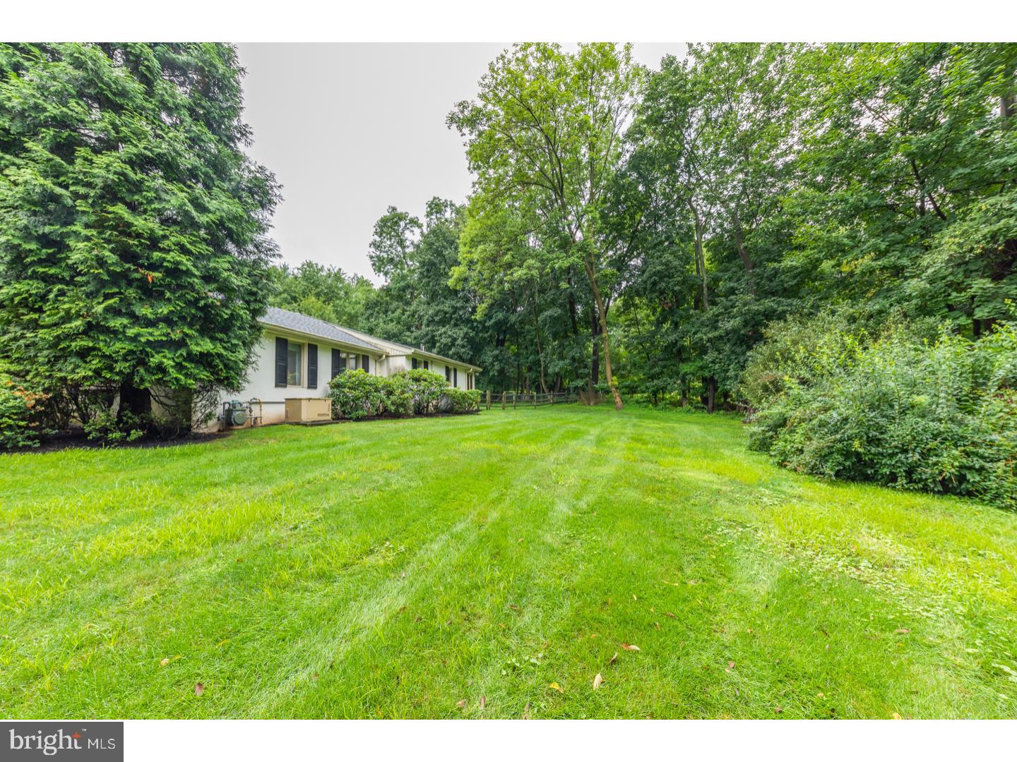 291 Pinecroft Place Ambler, PA 19002 - Photo 5 of 24