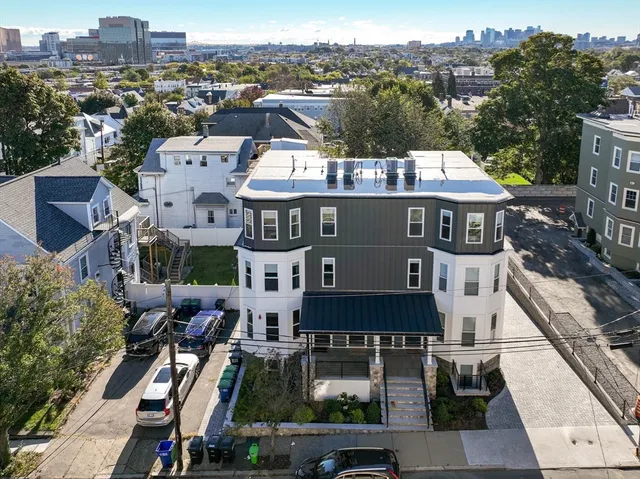 $899,000 | 19 Fenwick Street, Unit 4, Somerville, MA 02145