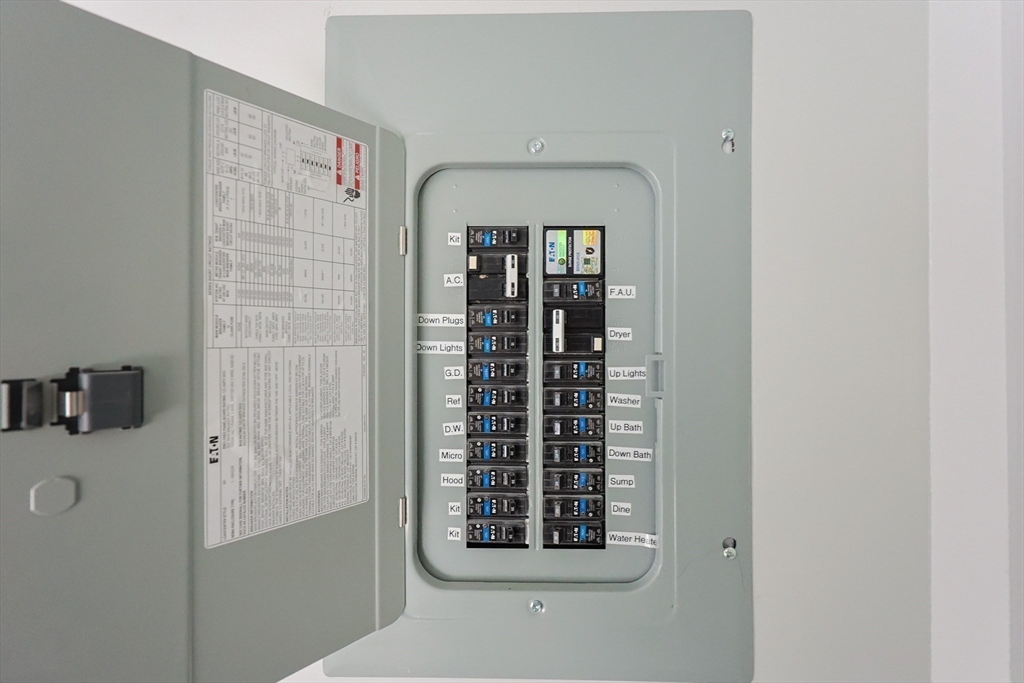 19 Fenwick Street, Unit 4 Somerville, MA 02145 - Photo 32 of 33