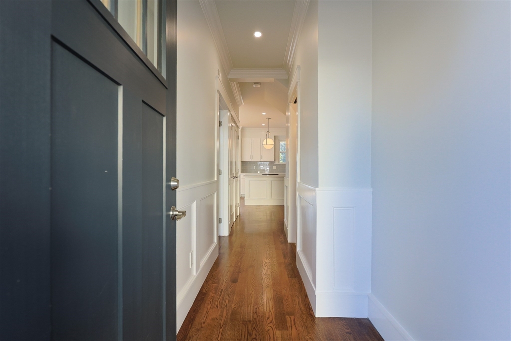 19 Fenwick Street, Unit 4 Somerville, MA 02145 - Photo 7 of 33