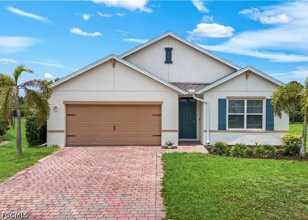 $325,000 | 2816 Zaragoza Court, Cape Coral, FL 33909