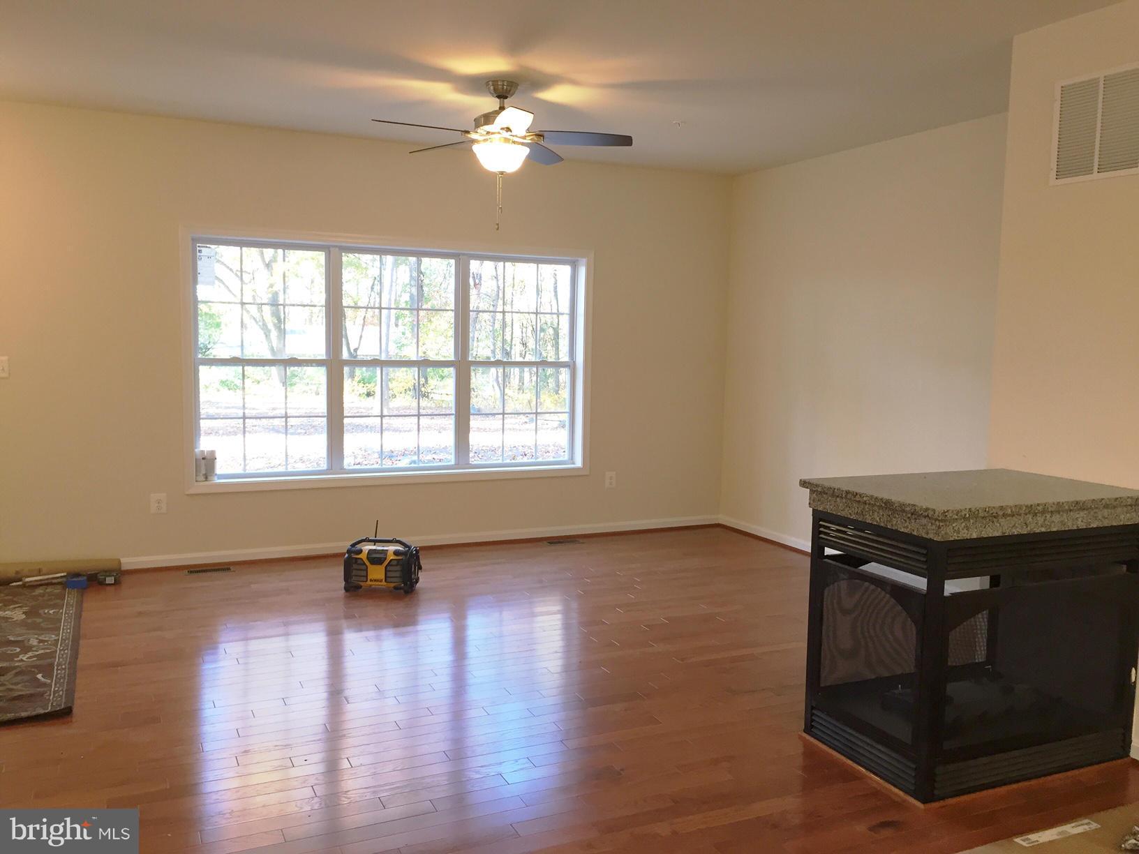 3175 Old Ridge Road Mount Airy, MD 21771 - Photo 5 of 24 Living Room