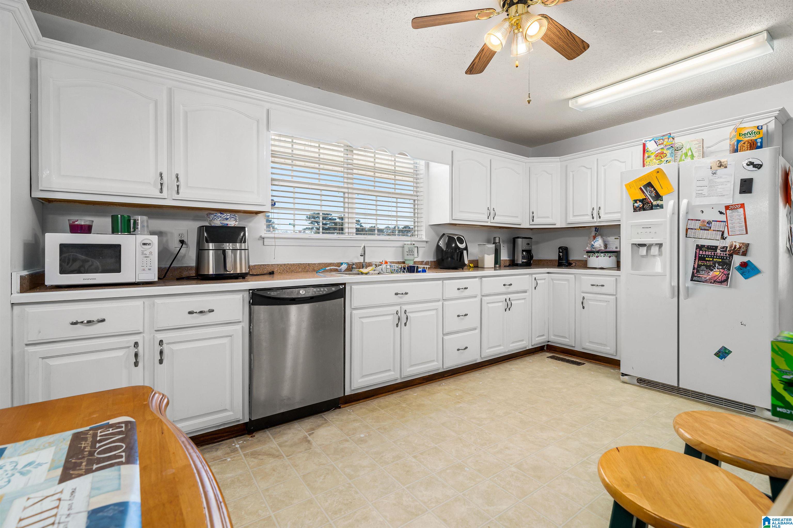 8200 Bradford Road Pinson, AL 35126 - Photo 5 of 20