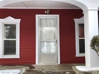 4015 Coldwater Road Flint, MI 48504 - Photo 6 of 32