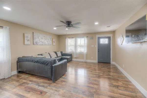 $290,000 | 2521 Farm To Market Road 3277, Livingston, TX 77351