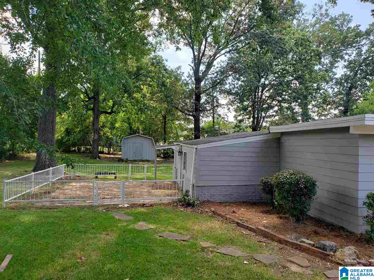 749 Sherwood Road Fairfield, AL 35064 - Photo 5 of 27