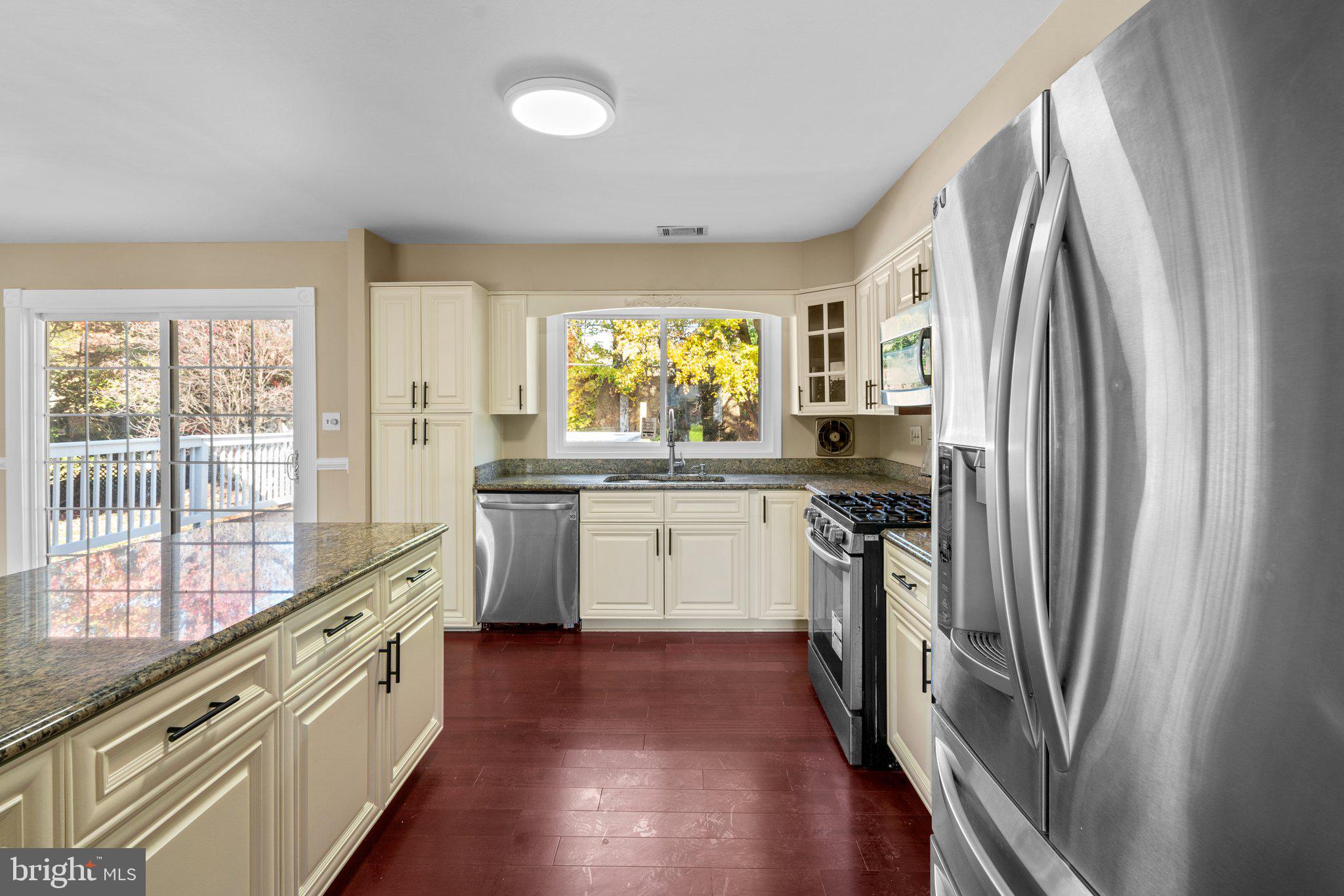 9313 Millbrook Road Ellicott City, MD 21042 - Photo 11 of 39 Kitchen