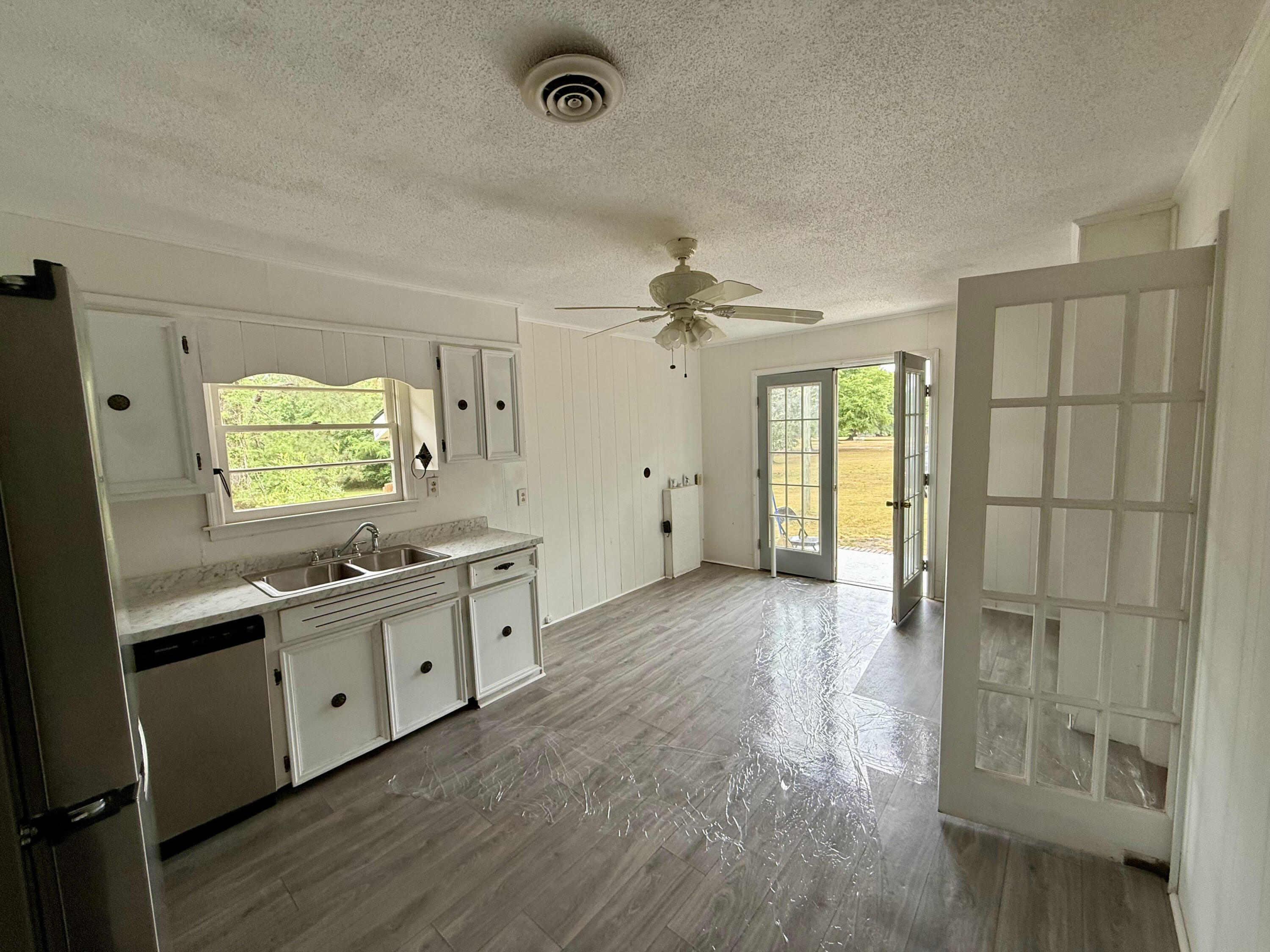517 Winningham Road Orangeburg, SC 29118 - Photo 7 of 9 kit int