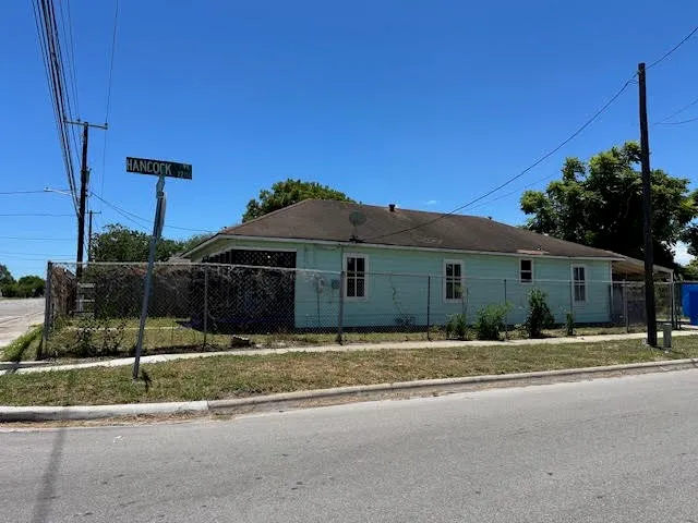 $139,900 | 1001 South Alameda Street, Corpus Christi, TX 78404
