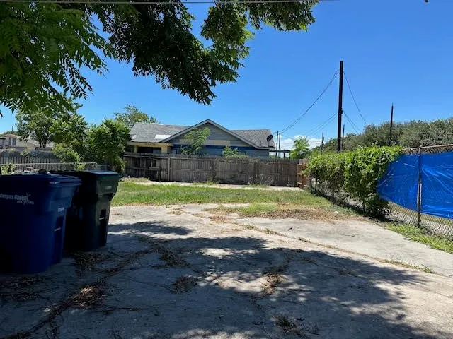$139,900 | 1001 South Alameda Street, Corpus Christi, TX 78404