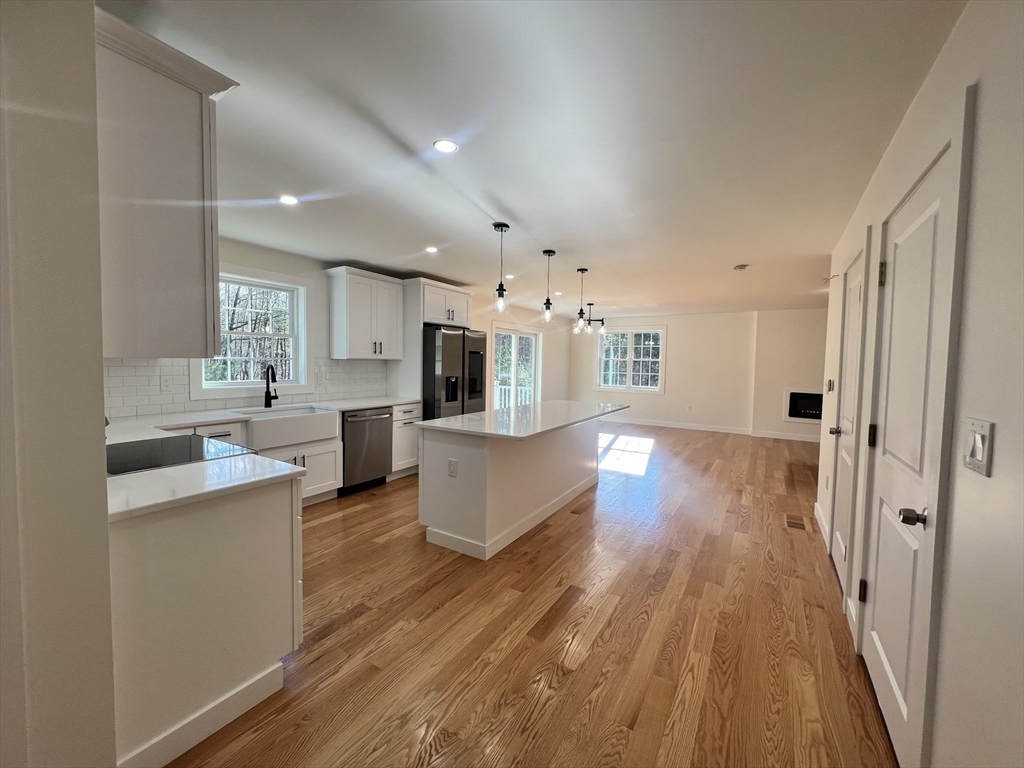 223 Pleasantdale Road Rutland, MA 01543 - Photo 11 of 42