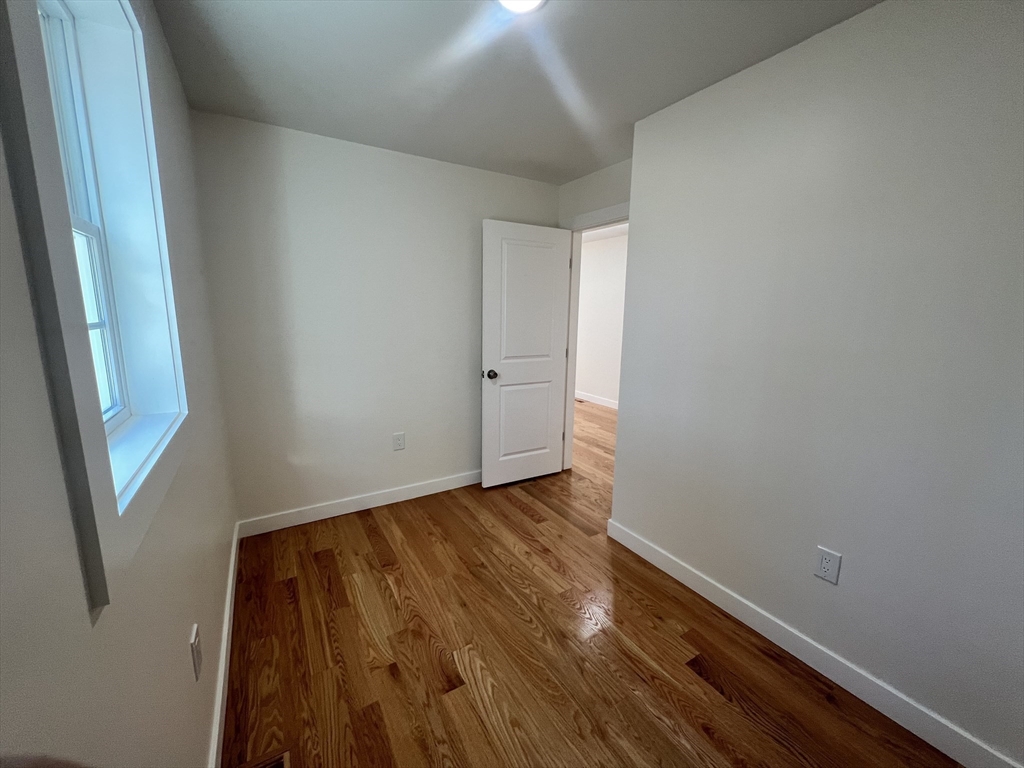 223 Pleasantdale Road Rutland, MA 01543 - Photo 13 of 42