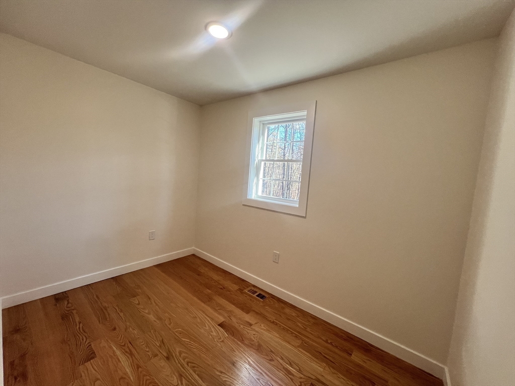 223 Pleasantdale Road Rutland, MA 01543 - Photo 14 of 42