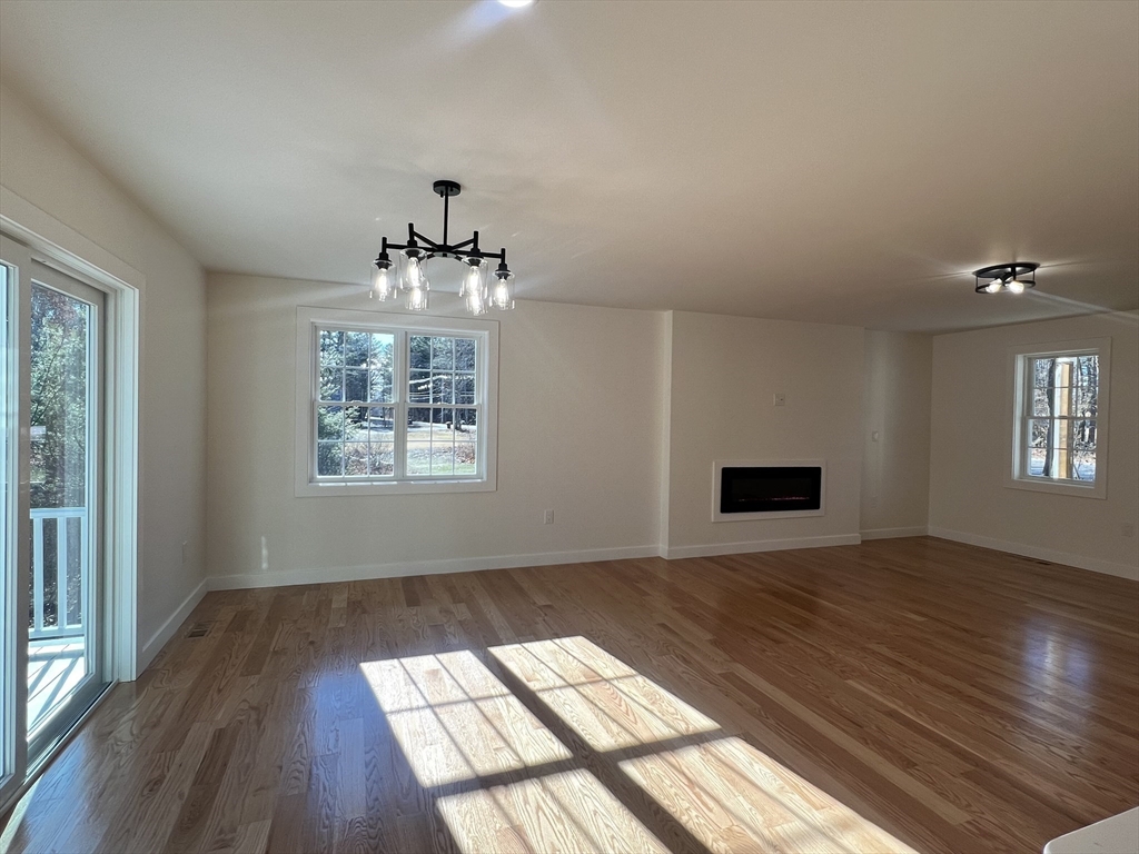 223 Pleasantdale Road Rutland, MA 01543 - Photo 8 of 42