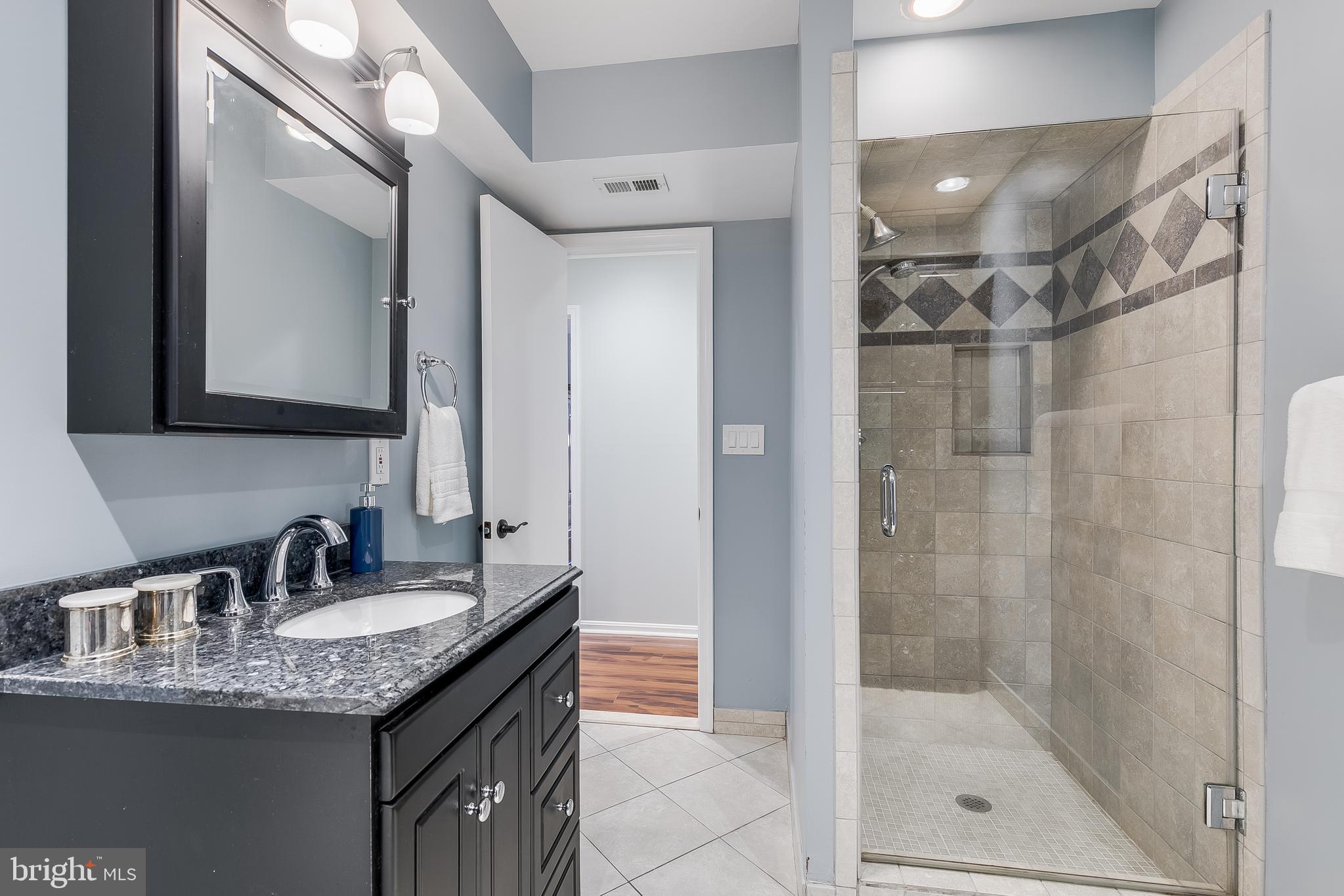 8600 Willowmere Drive Vienna, VA 22180 - Photo 38 of 51