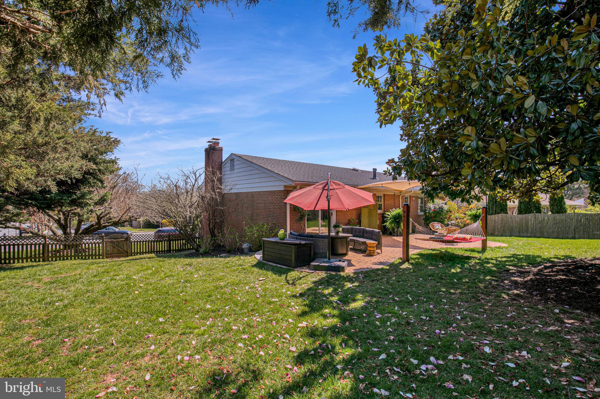 8600 Willowmere Drive Vienna, VA 22180 - Photo 40 of 51