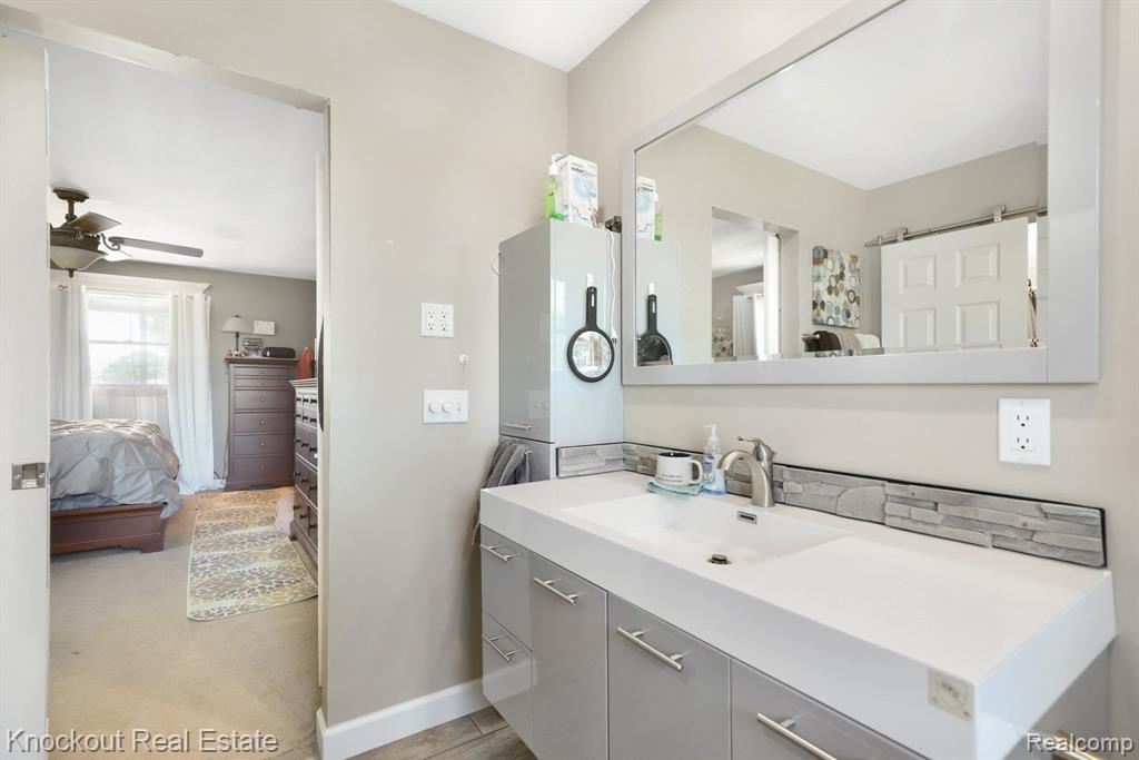 4915 Barnes Road Millington, MI 48746 - Photo 35 of 67 Gallery Image 35