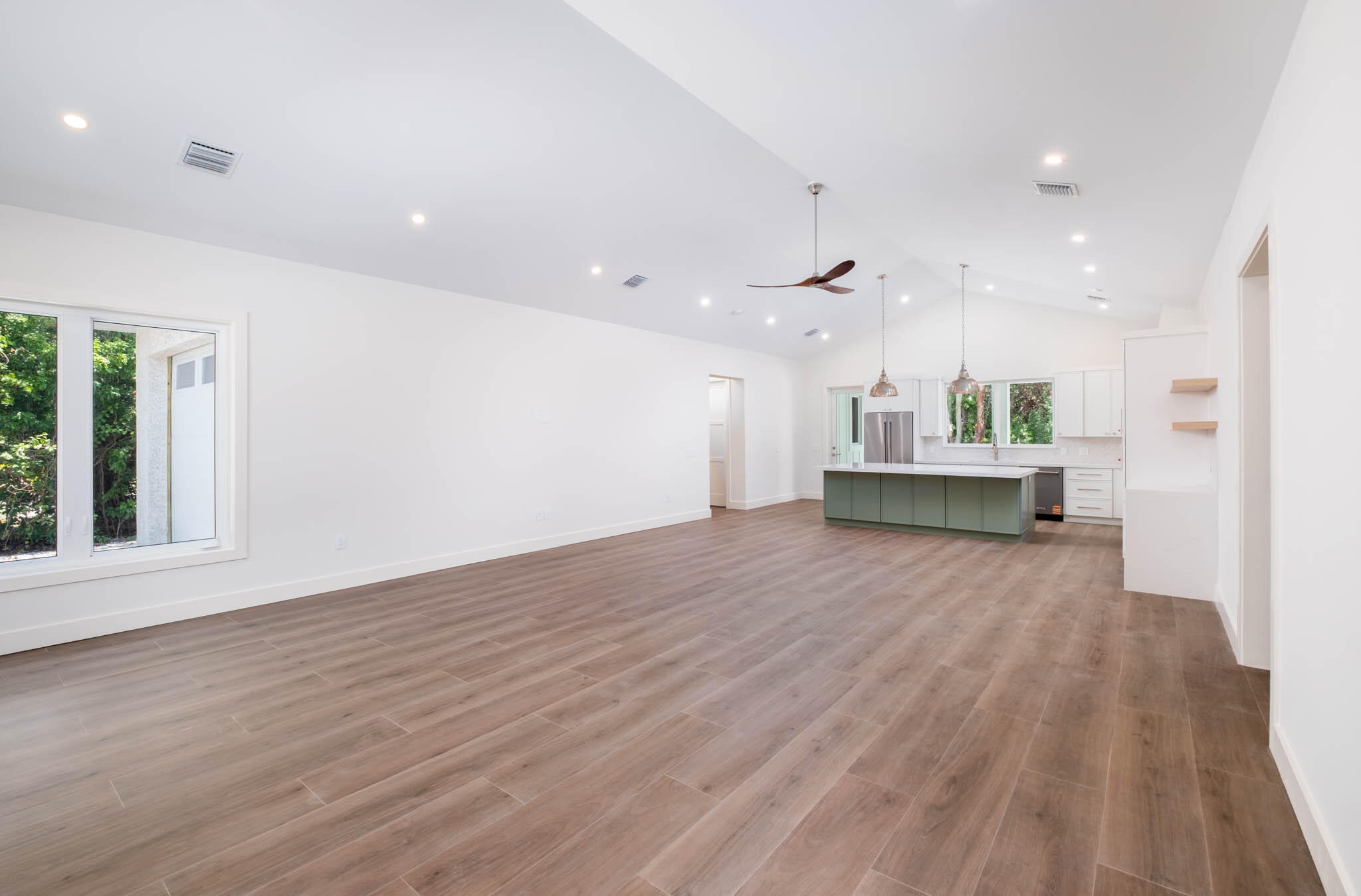 36 Park Road Islamorada, FL 33036 - Photo 5 of 40 Open Living Space