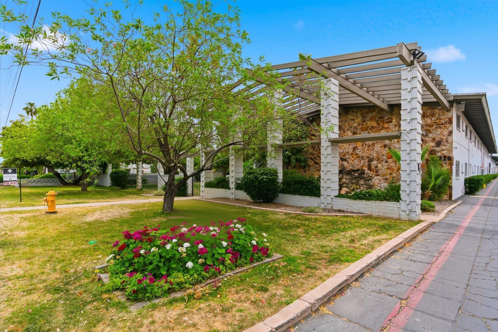 5226 North 20th Street, Unit B1 Phoenix, AZ 85016 - Photo 1 of 25 Photo #1