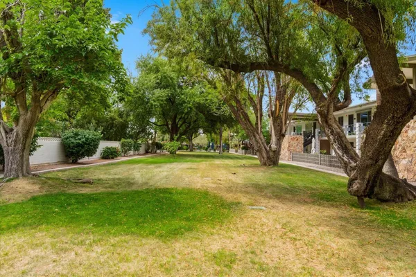 $1,600 | 5226 North 20th Street, Unit B1, Phoenix, AZ 85016