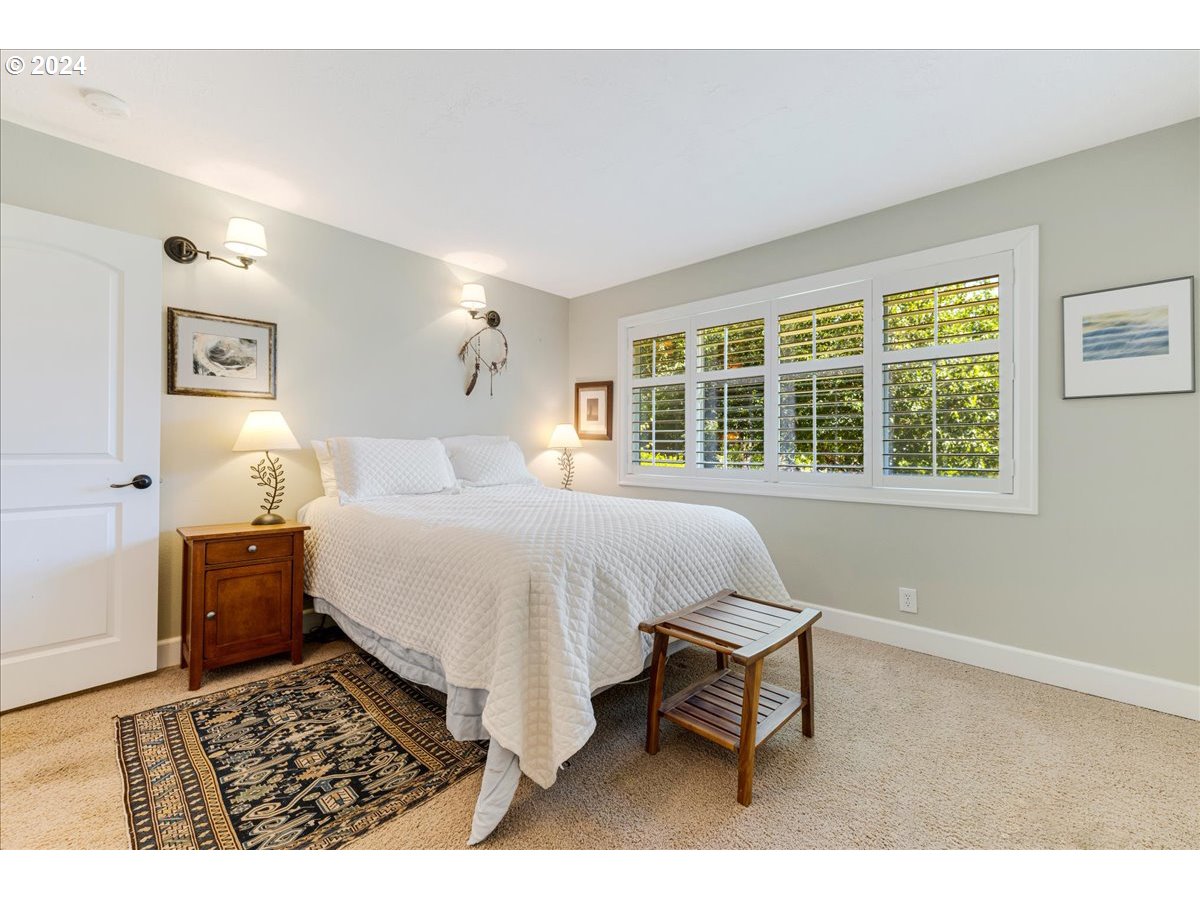 18993 Walling Circle West Linn, OR 97068 - Photo 17 of 42