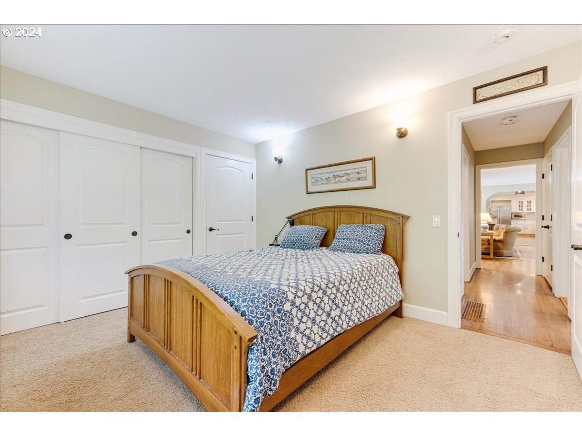 18993 Walling Circle West Linn, OR 97068 - Photo 19 of 42